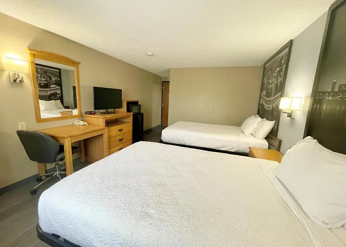 Super 8 By Wyndham St. Clair Mo