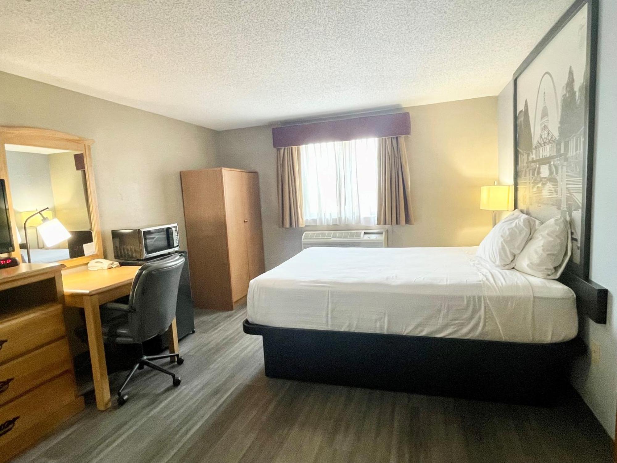 Super 8 By Wyndham St. Clair Mo