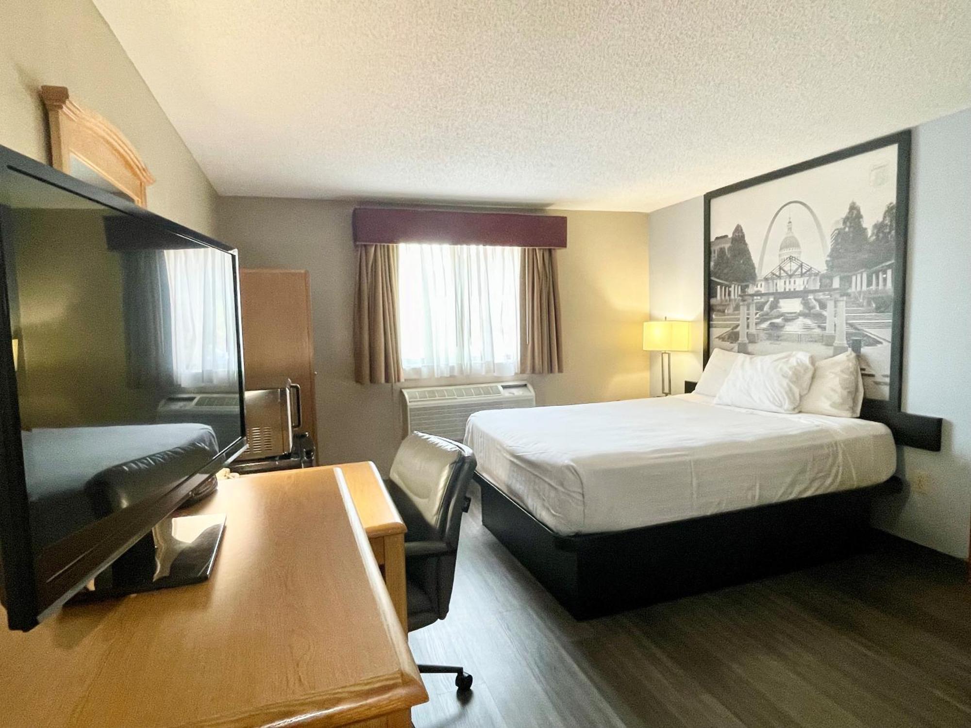 Hotel Super 8 By Wyndham St. Clair Mo