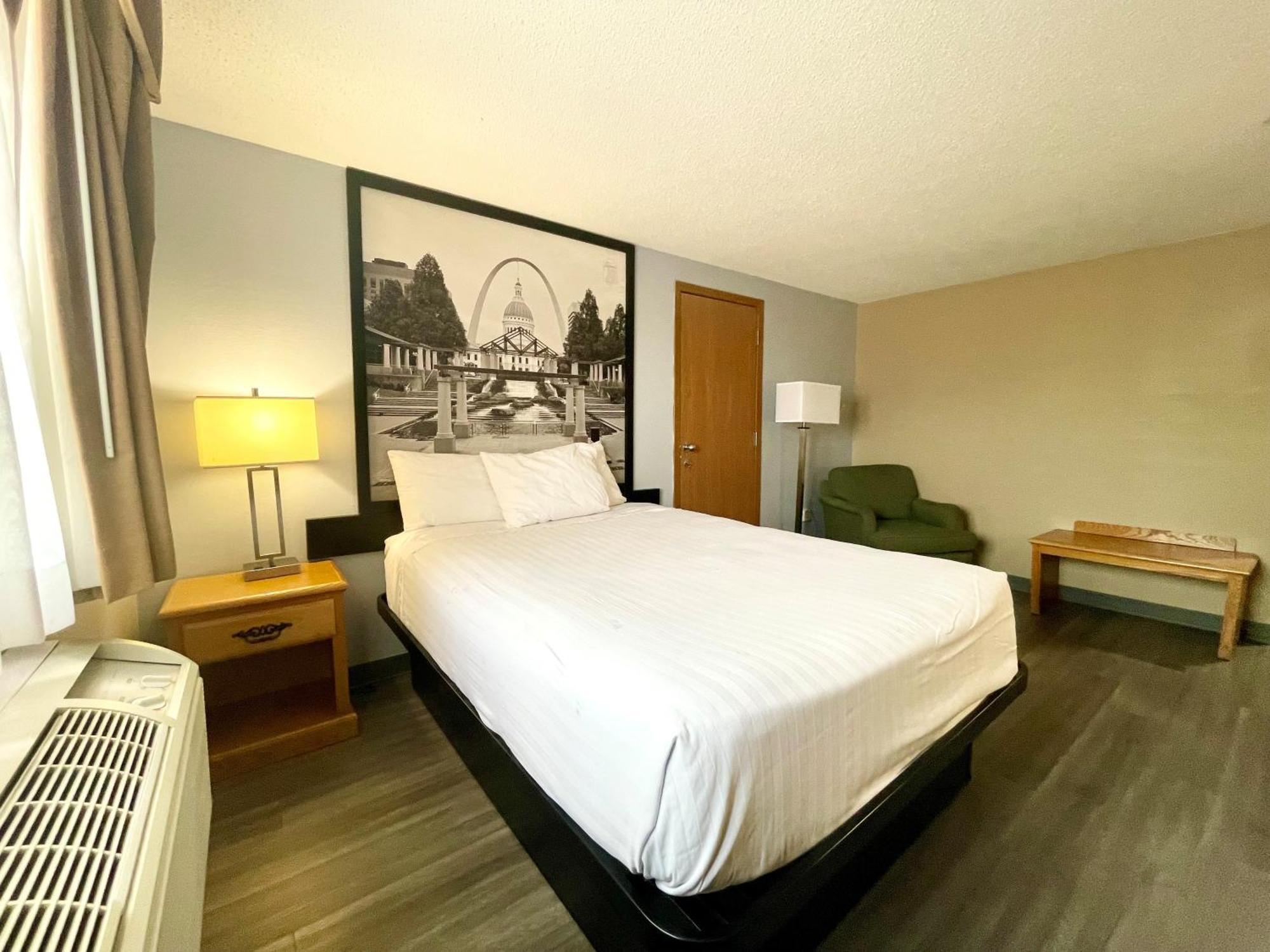 Hotel Super 8 By Wyndham St. Clair Mo Saint Clair