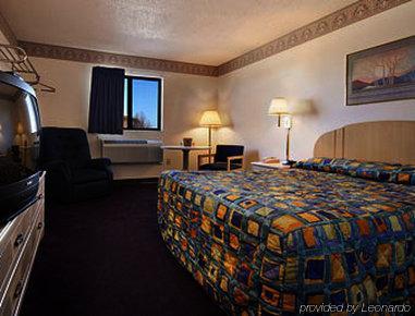 Hotel Super 8 By Wyndham St. Clair Mo 2*
